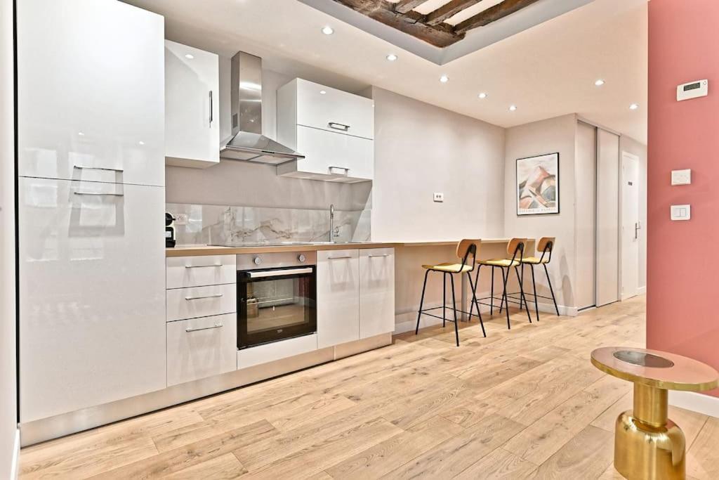 Apartment 3 Sentier *
